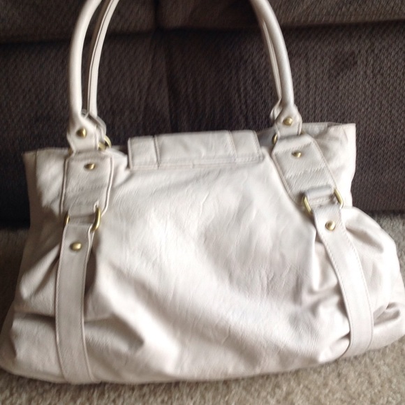 Creme colored handbag! - Picture 2 of 3