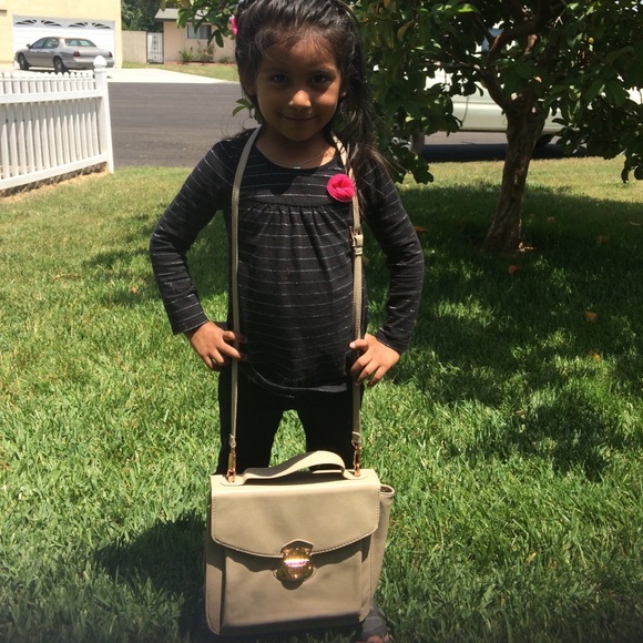 Brandy Melville Vegan Satchel - Picture 4 of 4