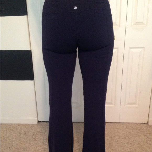 Navy blue bootcut yogas, REVERSIBLE!