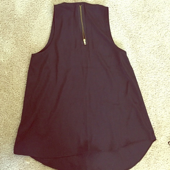 Silk black zipper back top.