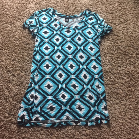 Rue 21 shirt