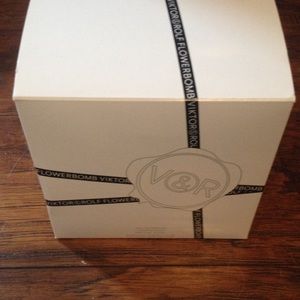 Viktor and Rolf Flowerbomb perfume new