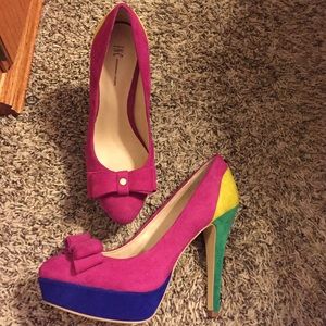INC  color block platform heels.