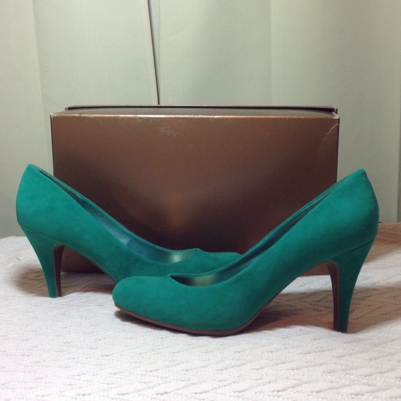 Green Bamboo Heels- size 8.5