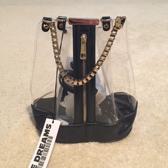 Nasty Gal Handbags - Nasty Gal nothing to hide bag