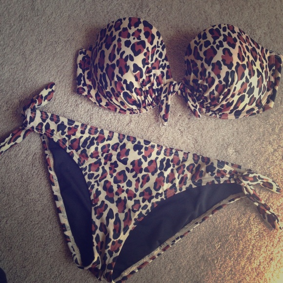 VS Biofit Cheetah Print Multi-Way 2-piece Swimsuit