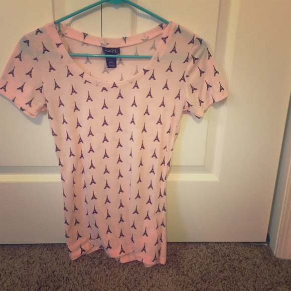 Rue 21 top