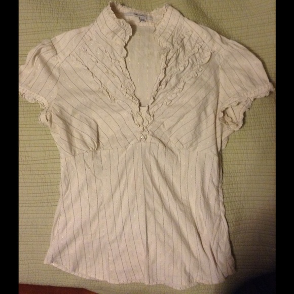 Creme Ruffle Neckline Blouse - Zara  🔥