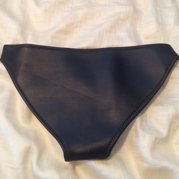 Neoprene bikini bottoms - Picture 3 of 4