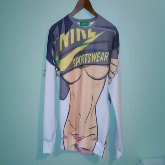 Nike sweater - Picture 1 of 1