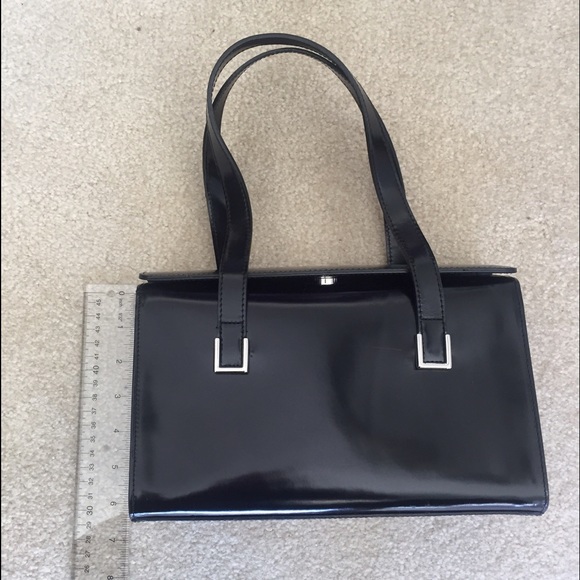 Enzo Angiolini Patent Purse - Picture 2 of 4