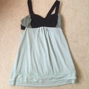 Lulu lemon top size 6