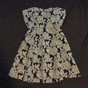 Fit&Flare Forever 21 Back-Corseted Party Dress