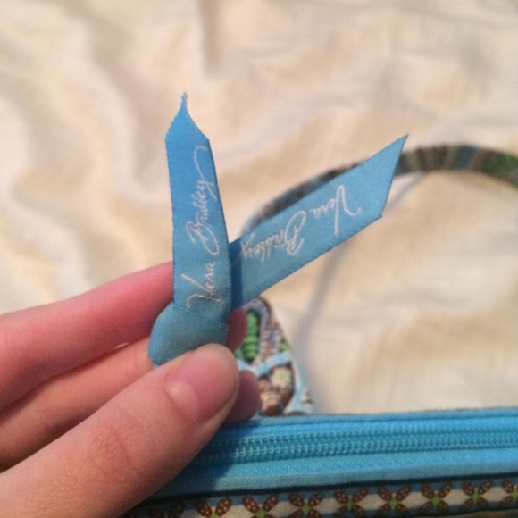 Vera Bradley purse! - Picture 2 of 3