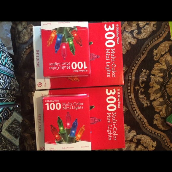 800 mini Christmas lights..