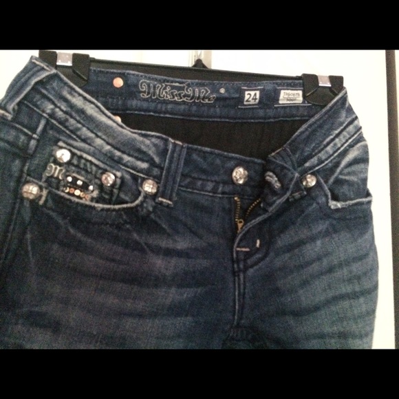 Miss me jeans for sale . - Picture 2 of 2