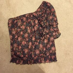 🌸one shoulder floral top🌸