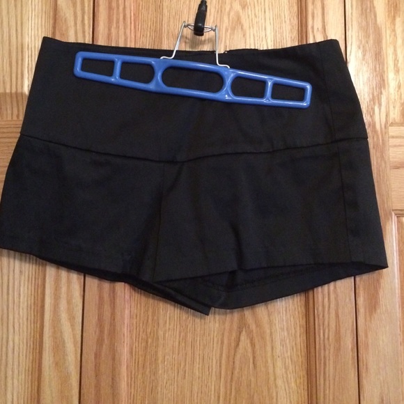 Wet Seal Silk Black SZ Small Shorts