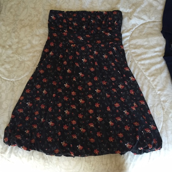 Floral strapless Dress