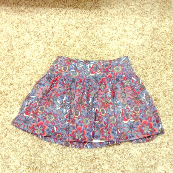 Old navy skirt.