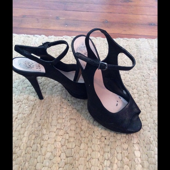 Vince Camuto Heels - Picture 3 of 4