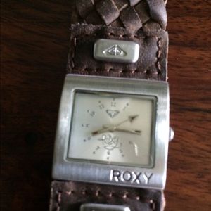 Roxy brown watch