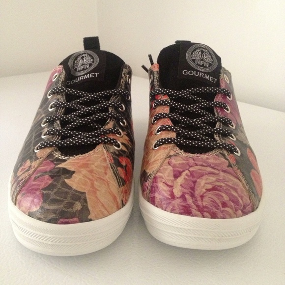 gourmet Shoes - ✊Gourmet Women's Uno Low Sneakers✊