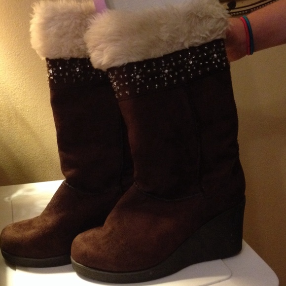 Brown boots