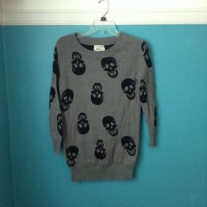 Oversized skull sweater NWOT