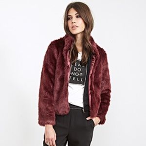 Boxy faux fur coat NEVER OPENED