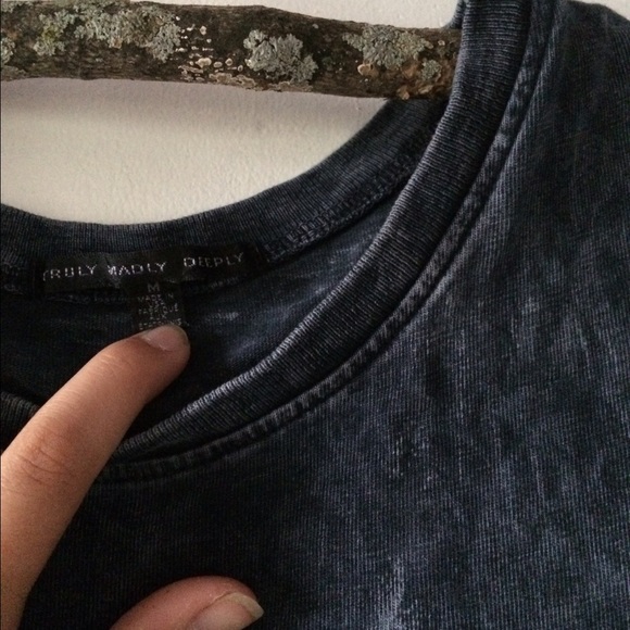 🌿BUNDLED🌿UO/ grey muscle tshirt - Picture 2 of 4