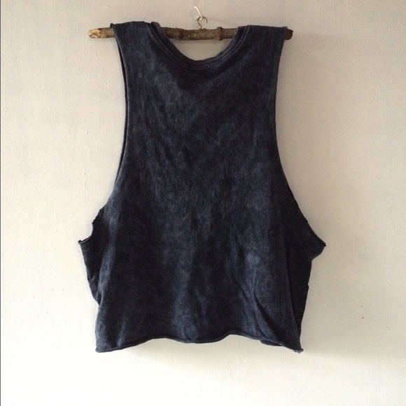 🌿BUNDLED🌿UO/ grey muscle tshirt - Picture 3 of 4