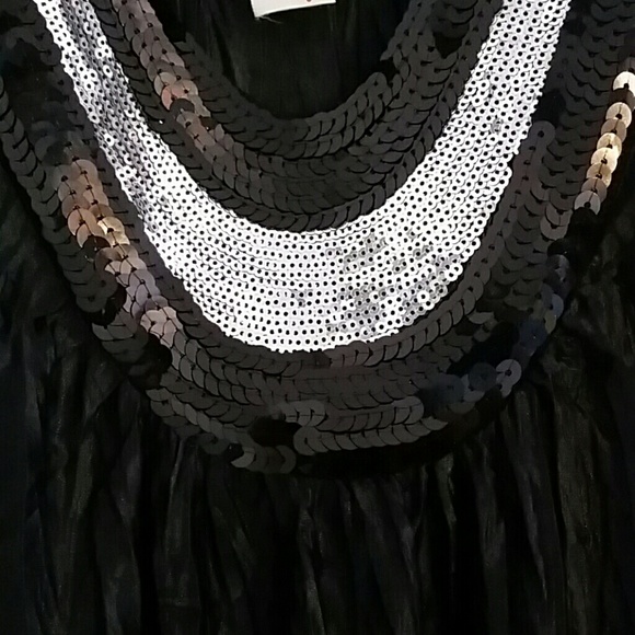 Going out tank - Picture 2 of 3