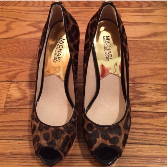 MICHAEL MICHAEL KORS SHOES ⬇️SALE⬇️ - Picture 2 of 4