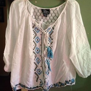 A Beautiful White Blouse! 😃