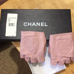 Chanel fingerless leather gloves