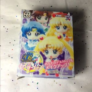 20th Anniversary Sailor Moon Mystery Box Figure