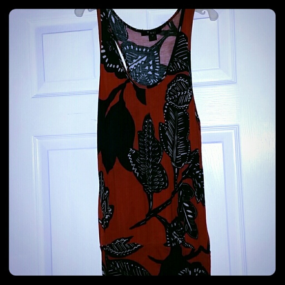 Tribal tank - Picture 1 of 3