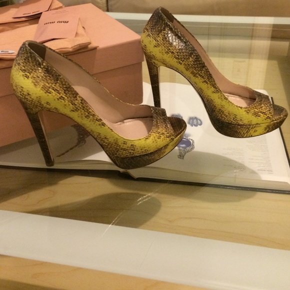 Authentic Miu Miu snake skin peep toe pumps