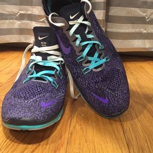 Nike free 5.0 size 10. Like new.