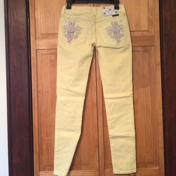 Miss Me Skinny Jeans - Picture 2 of 3