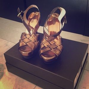Mikael Kors heels