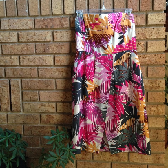 Beautiful floral print strapless dress