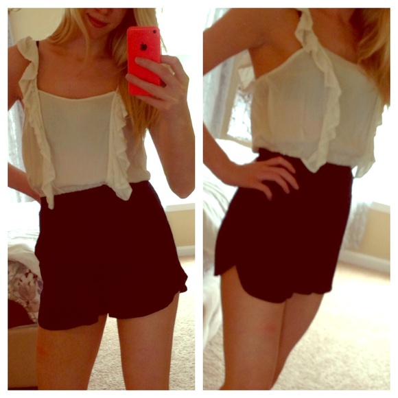 NWT S -  ivory:navy romper