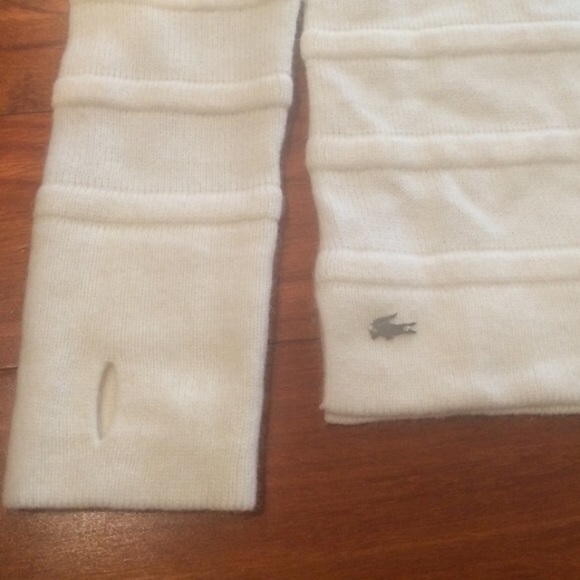 Lacoste white turtleneck sweater - Picture 3 of 4