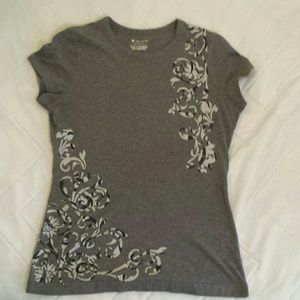 Short sleeve gray top