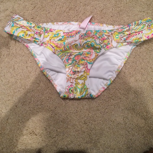 New without tags Victoria secret bottoms