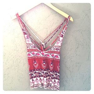 Super cute forever 21 Crossy back top