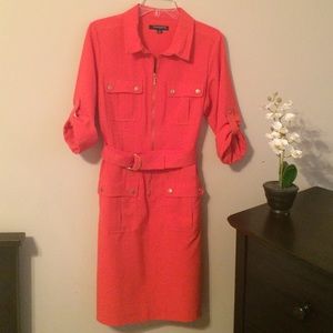 Sharagano dress w detachable belt. Weekend sale!🎉