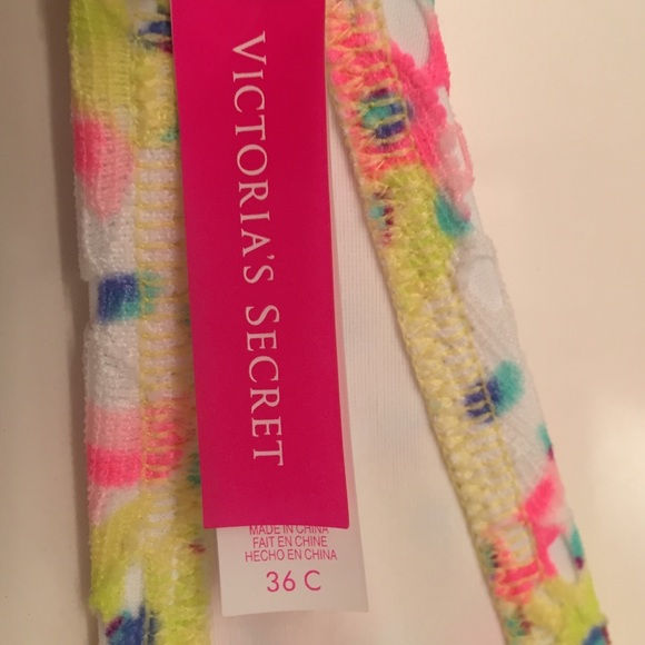 Bathing suit - Picture 3 of 4